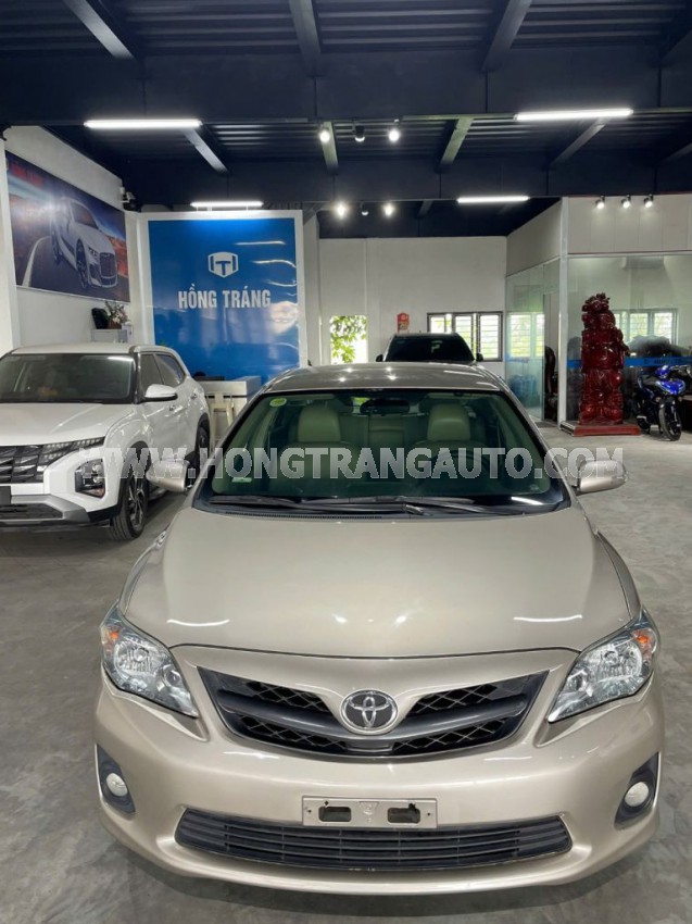 Toyota Corolla altis 2.0V 2012
