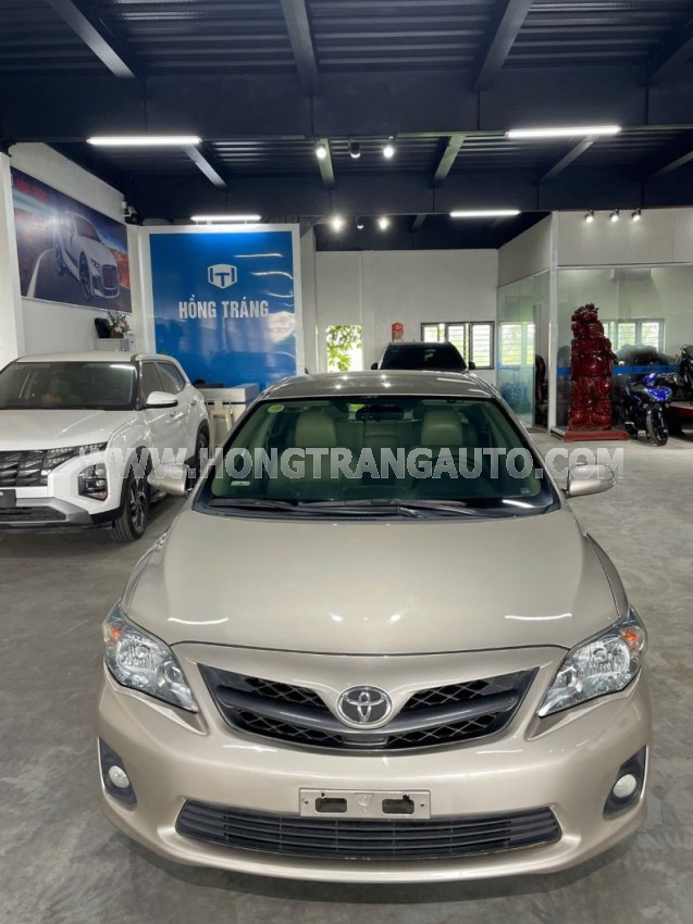 Toyota Corolla altis 2.0V 2012